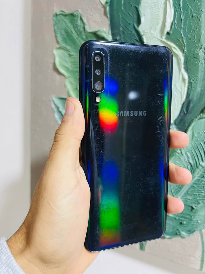📱‼️LÍQUIDO SAMSUNG A50 LIBRE 64GB $110.000