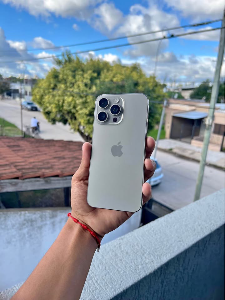 iPhone 15 pro Max 256 gb 86%🔋