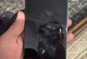Vendo a permuto por Samsung Motorola e15 tiene una pequeña trizadura pero no le afecta en nada