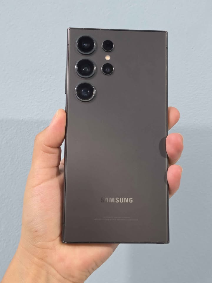 Samsung S24 Ultra Libre De Fabrica Para Cualquier Empresa 512gb De Almacenamiento 12gb De Ram