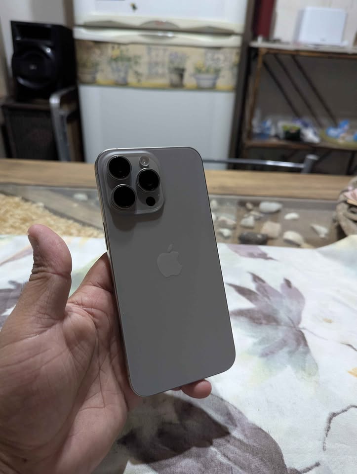 iPhone 15 Pro Max