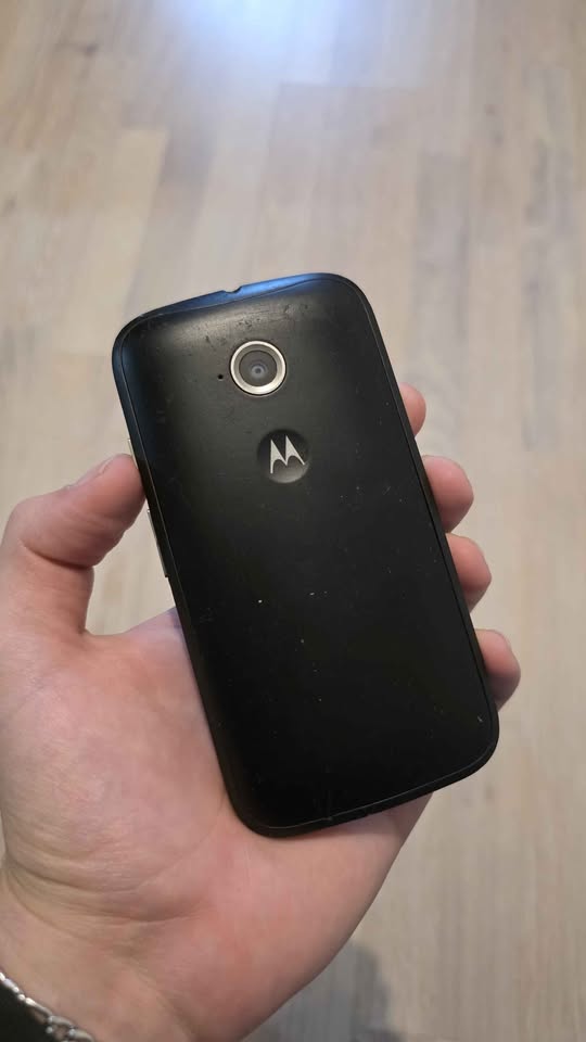 MOTO E 2DA GEN LIBRE 8GB ANDROID 6 EN BUENAS CONDICIONES