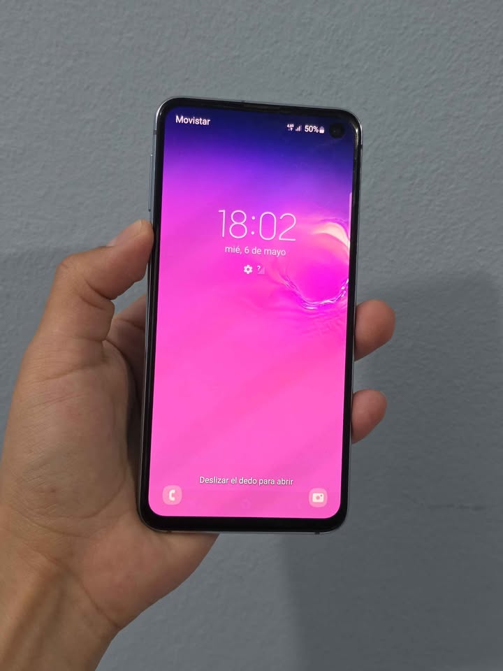 Samsung S10e Libre De Fabrica Para Cualquier Empresa 128gb De Almacenamiento 6gb De Ram