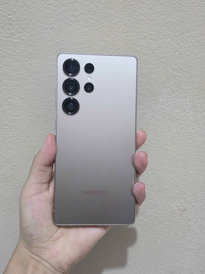 Samsung S25 Ultra Libre De Fabrica Para Cualquier Empresa 512gb De Almacenamiento 12gb De Ram