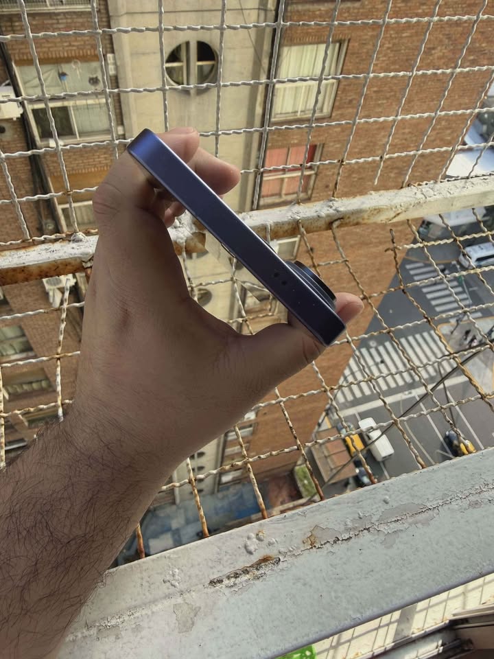 Samsung S26 Ultra 12/256 importado Dual Sim igual a nuevo. Valor en USD