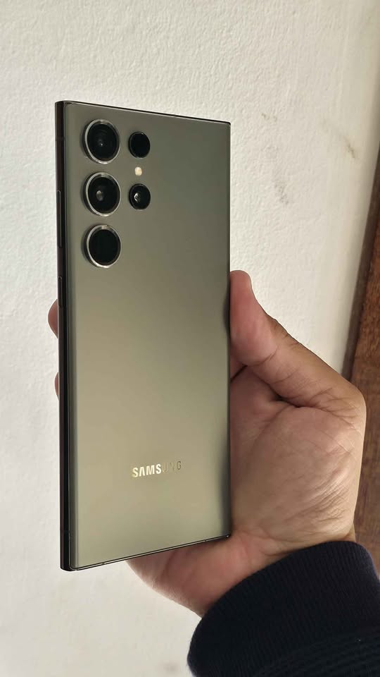 Vendo Samsung S23 ultra libre 512gb 12ram IMPECABLE , NO PERMUTO