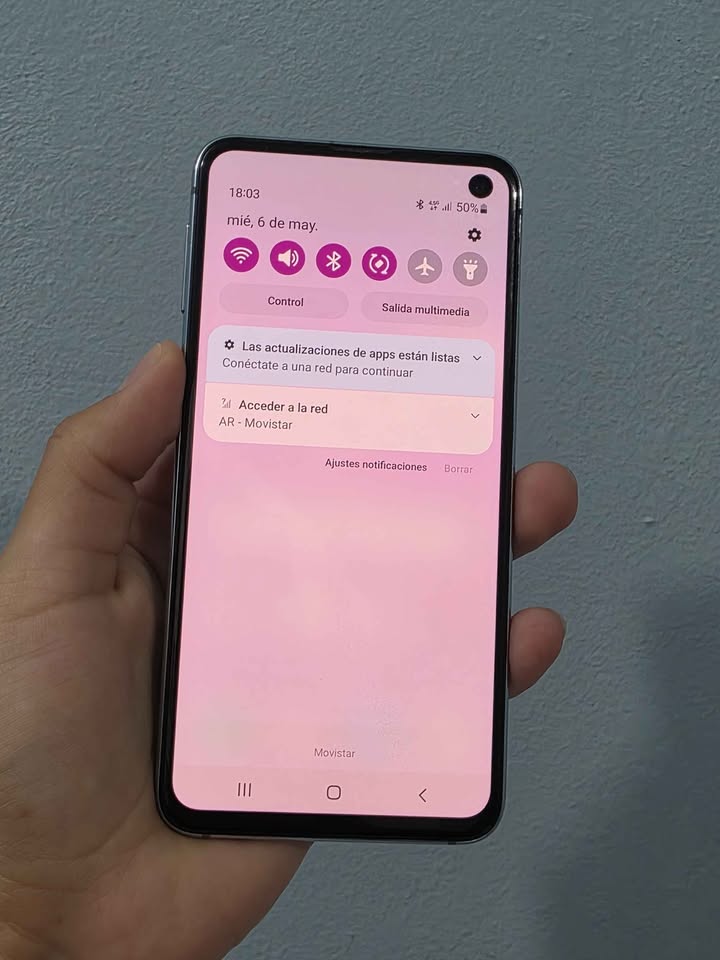 Samsung S10e Libre De Fabrica Para Cualquier Empresa 128gb De Almacenamiento 6gb De Ram