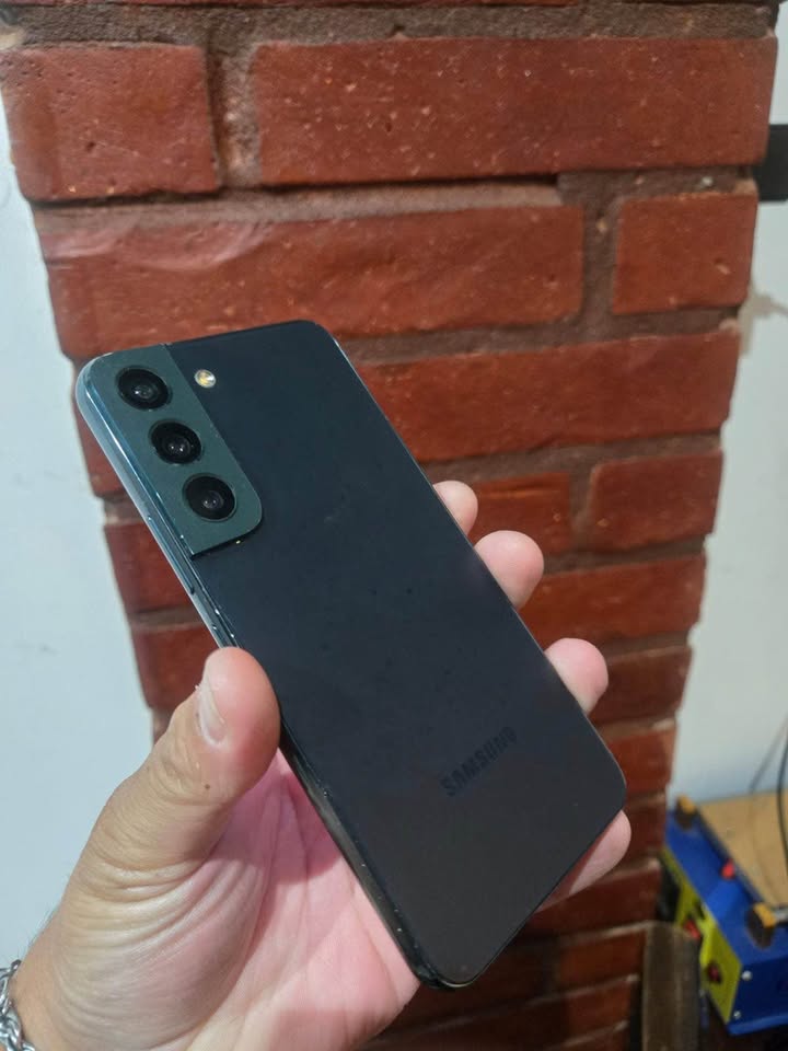 Samsung S22 128GB 8RAM Liberado Como Nuevo