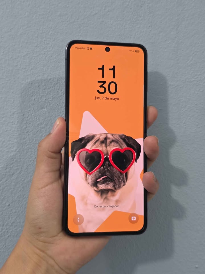 Samsung Zflip 4 Libre De Fabrica Para Cualquier Empresa 256gb De Almacenamiento 8gb De Ram