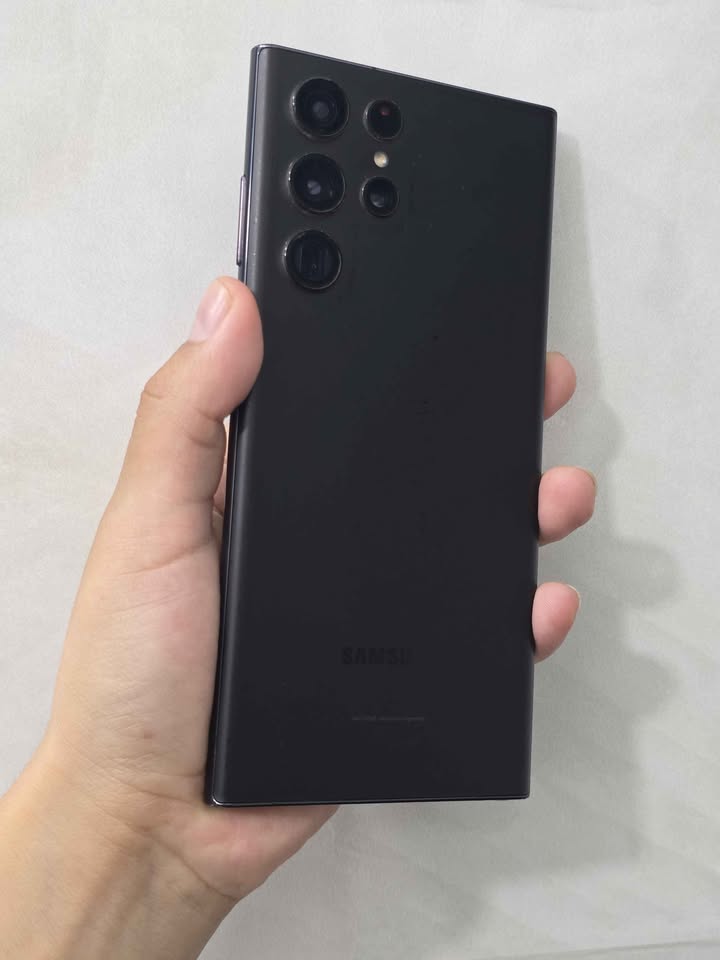 Samsung S22 Ultra Libre de fábrica, 128gb De Almacenamiento 8gb De Ram.
