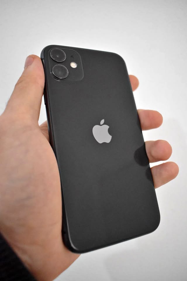 LIQUIDO‼️iPhone 11 64 gb 84% bat🔋