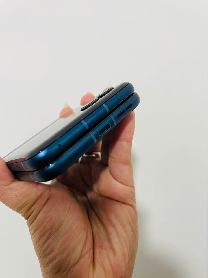 Moto razr 60 512 GB Libre de fábrica ✅