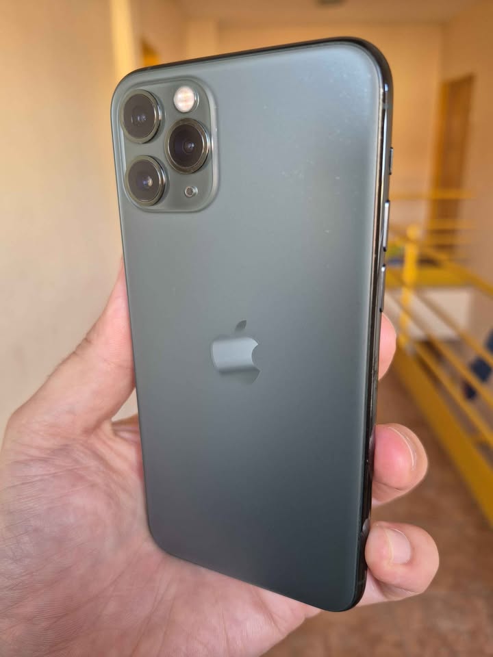 Iphone 11 Pro a Esim 64GB 98teria Impecable Estado sin Detalles !!
