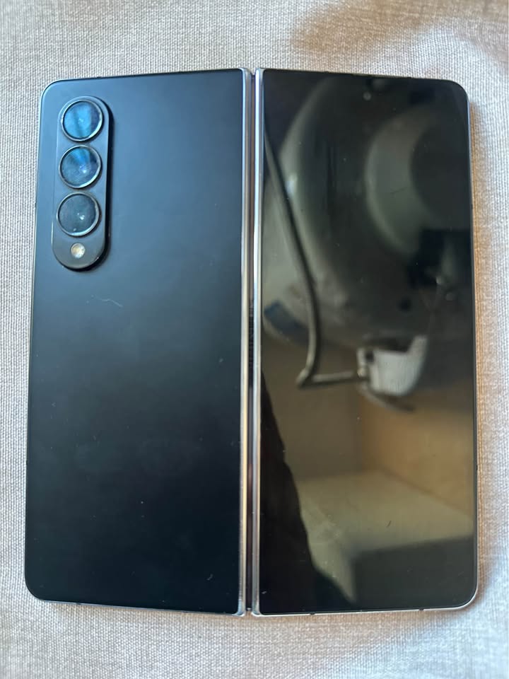 Samsung z fold 4