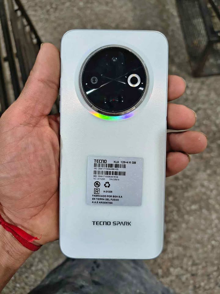 Vendo tecno spark 30c