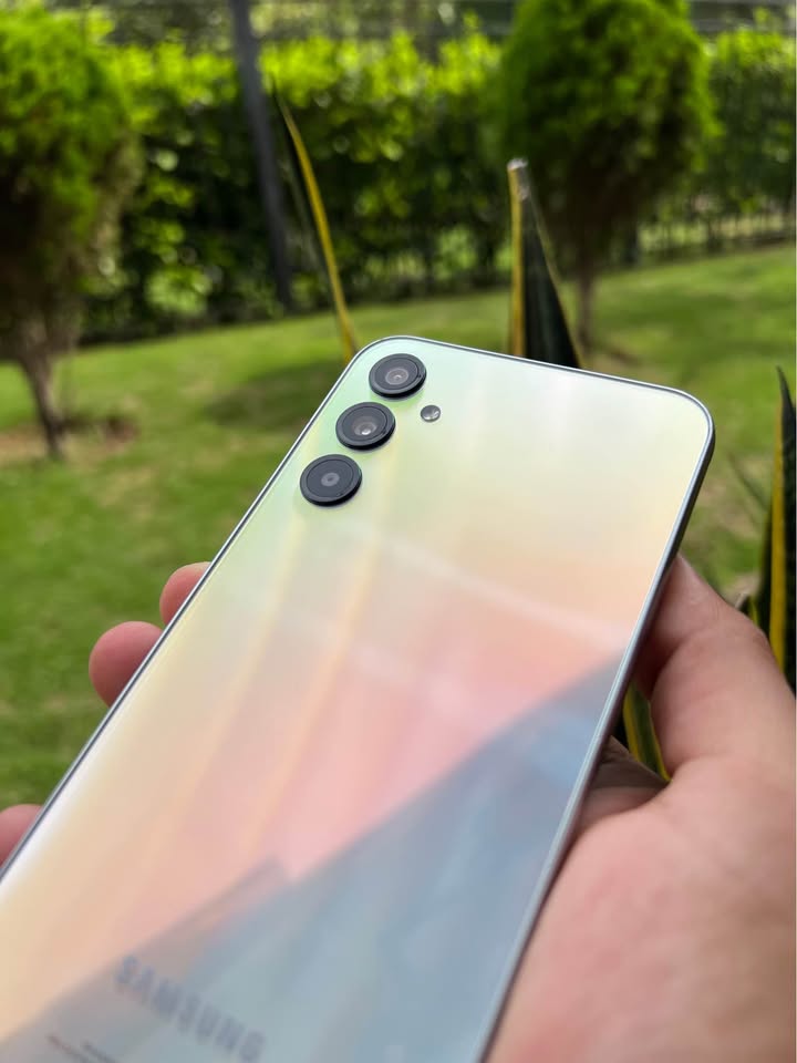 SAMSUNG A24 $350.000
