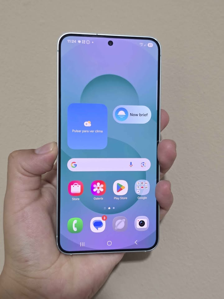 Samsung S25 Libre De Fabrica Para Cualquier Empresa 256gb De Almacenamiento 12gb De Ram