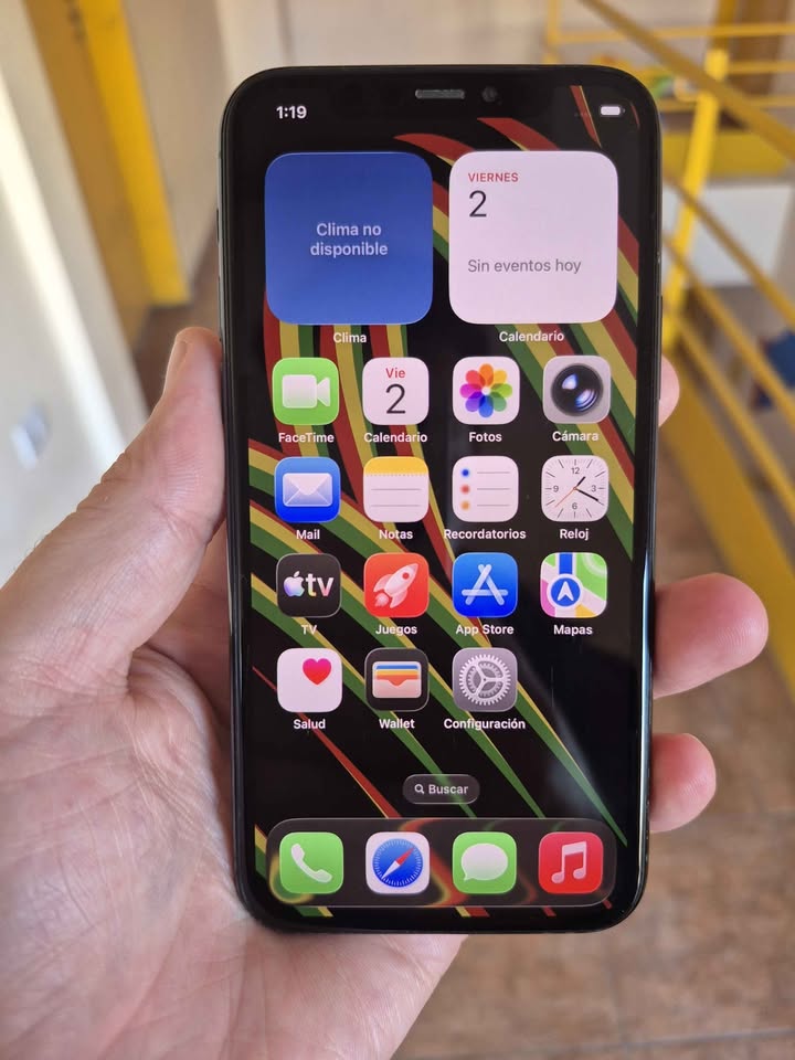 Iphone 11 Pro a Esim 64GB 98teria Impecable Estado sin Detalles !!