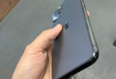 Vendo iphone 11 pro (230mil) (sin face id) la camara delantera un poquito borrosa (72% y 64GB)