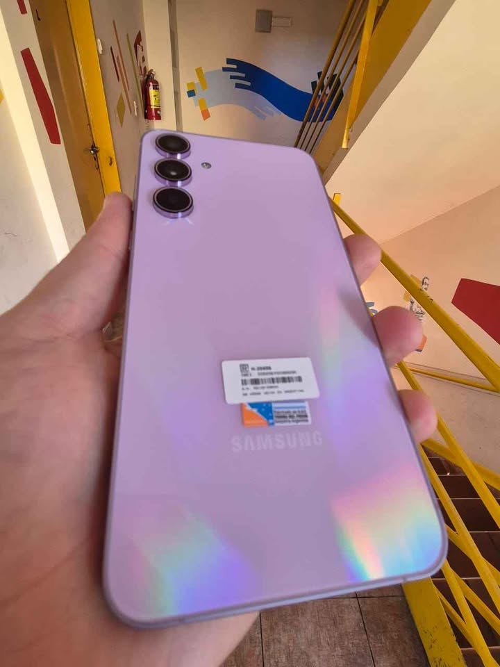 Samsung A55 5G a Esim 256Gb/8 De Ram Impecable Estado Como Nuevo Sin Detalles