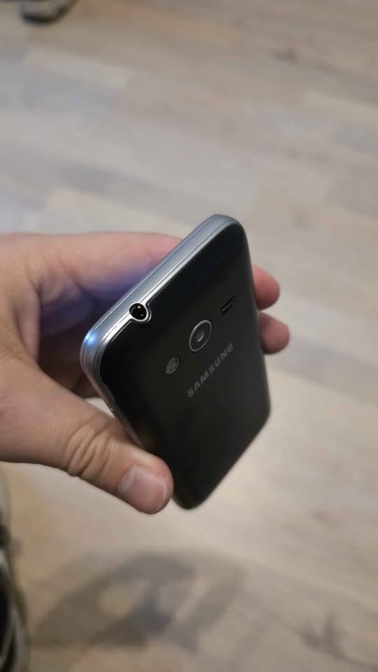 SAMSUNG GALAXY ACE 4 NEO SOLO CLARO SOLO LLAMADAS Y SMS EN EXCELENTE ESTADO