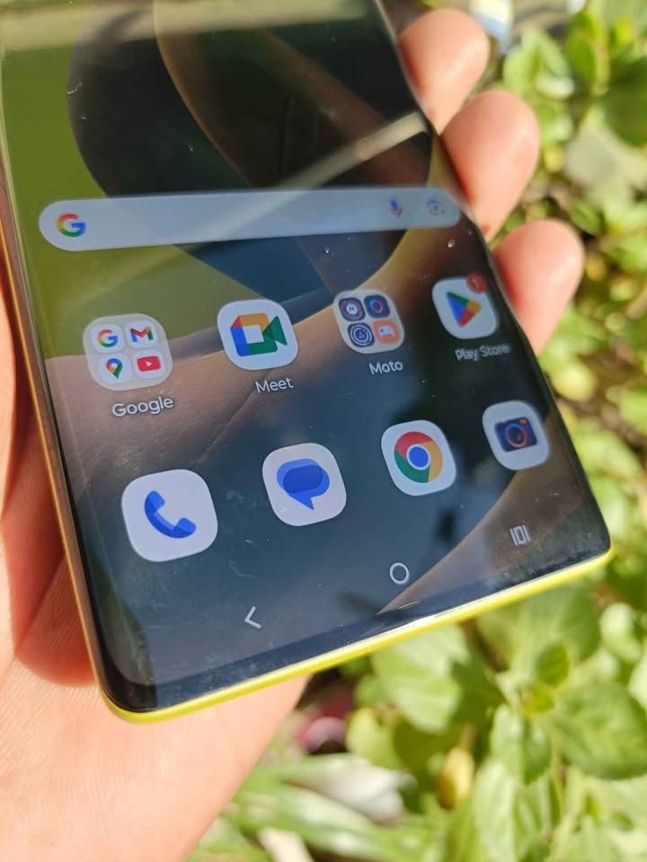 Moto G85″ impecable libre esim