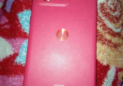 Moto edge 40 wifi