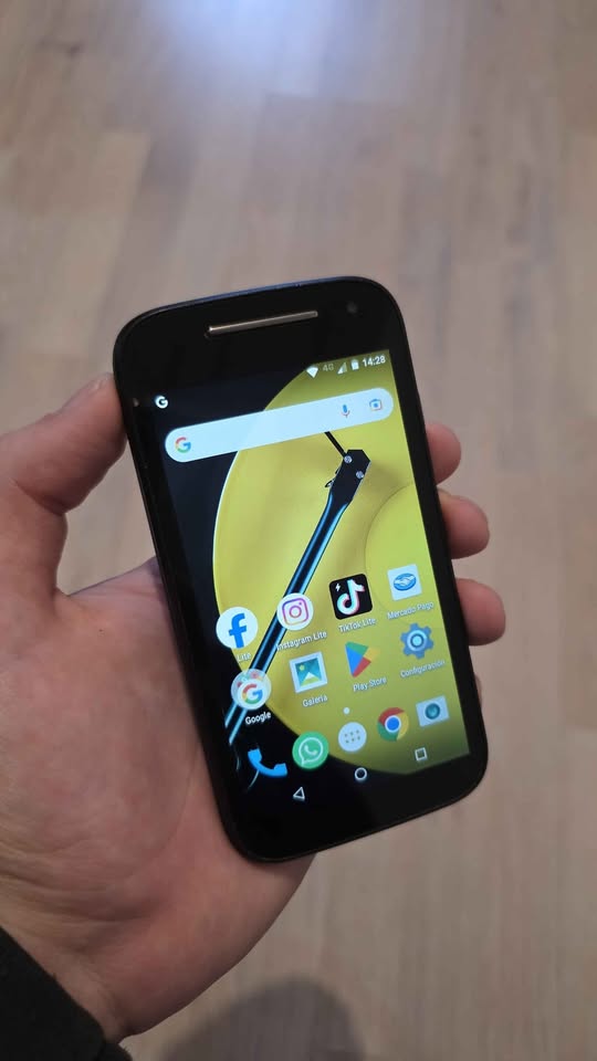 MOTO E 2DA GEN LIBRE 8GB ANDROID 6 EN BUENAS CONDICIONES
