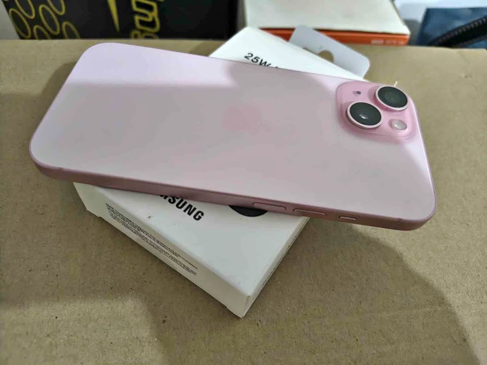 iPhone 15 impecable 128gb 86% $730.000