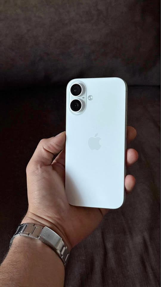 iPhone 16
