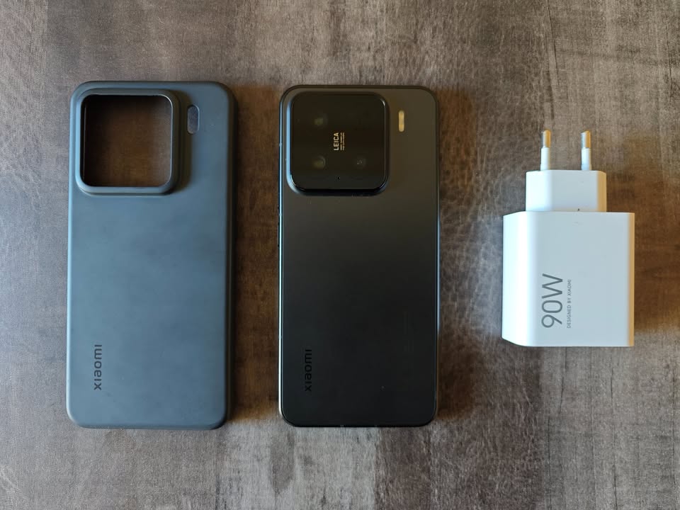 Xiaomi 15 (snapdragon elite) – Funda y cargador originales