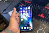 iPhone 13 de 128 Gg y 79 de batería de talles en la pantalla