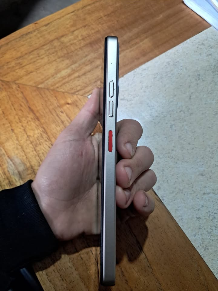 ZTE Nubia Music