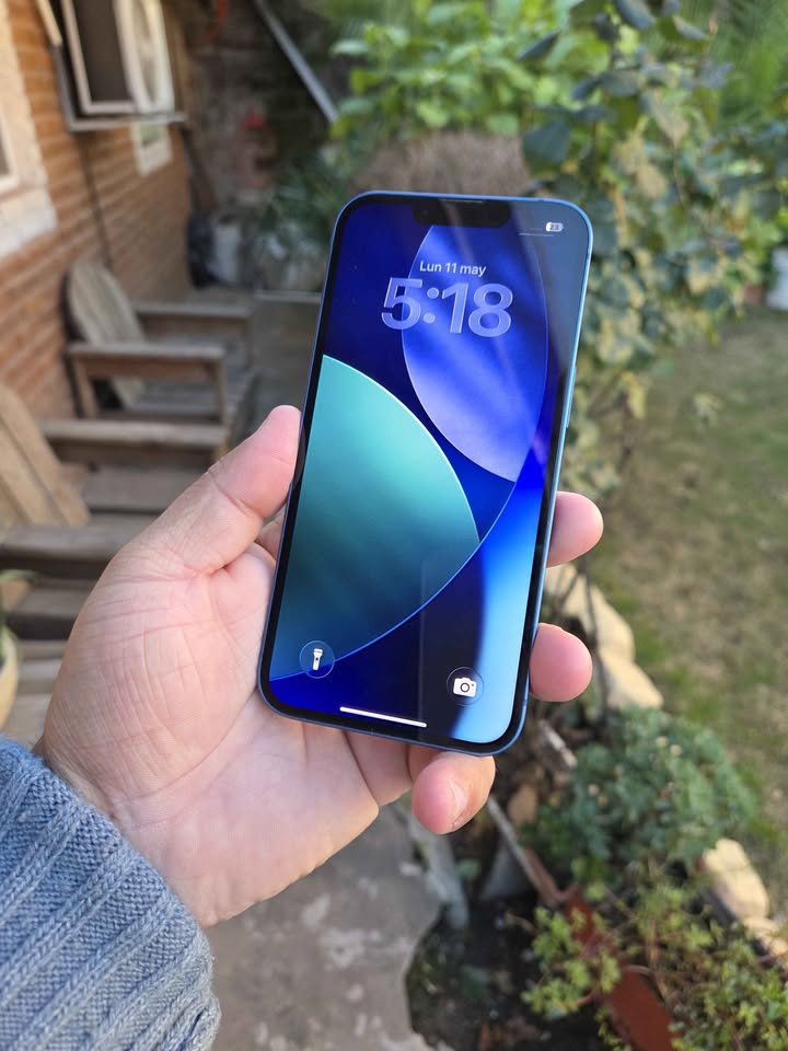 iPhone 13