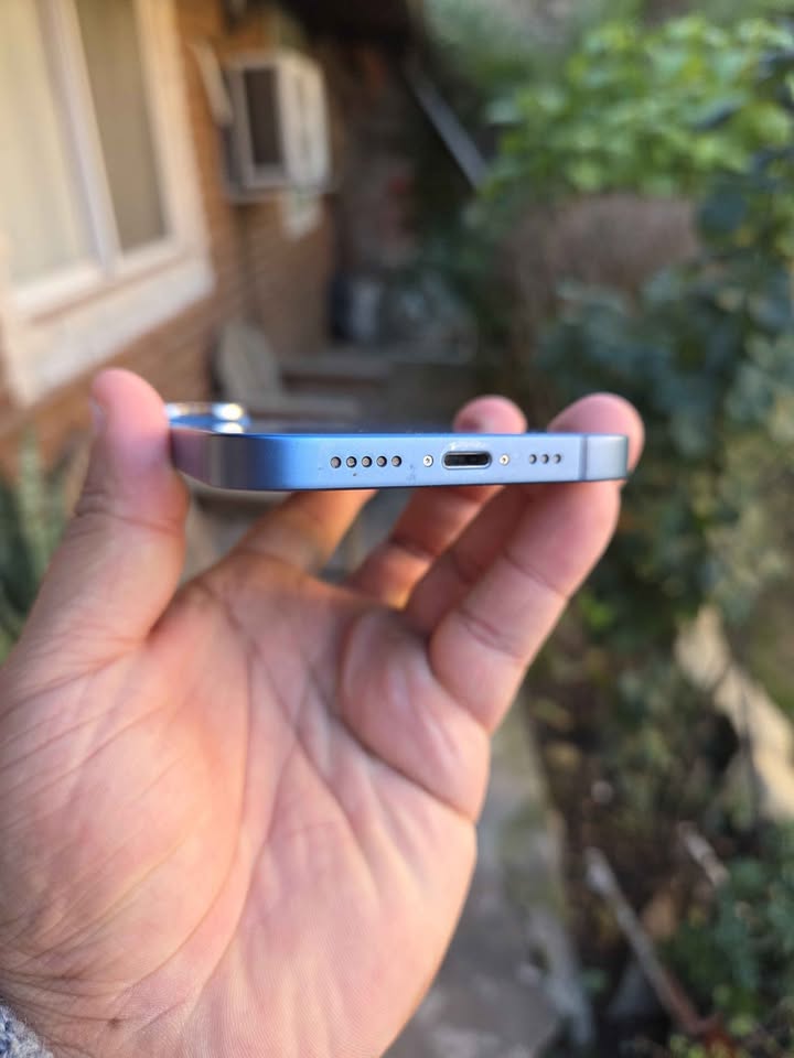 iPhone 13
