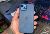 iPhone 13 de 128 Gg y 79 de batería de talles en la pantalla