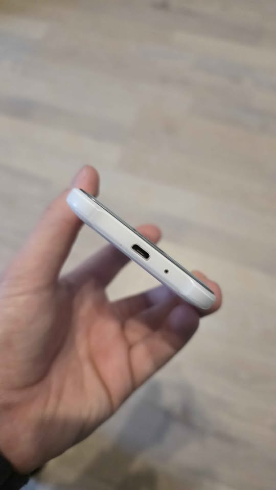 SAMSUNG GALAXY J1 ACE LIBRE 8GB ANDROID 5 EN BUENAS CONDICIONES