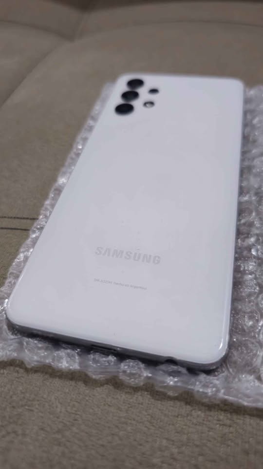 Vendo Samsung A32 libre 128gb 4ram huella nfc IMPECABLE , NO PERMUTO