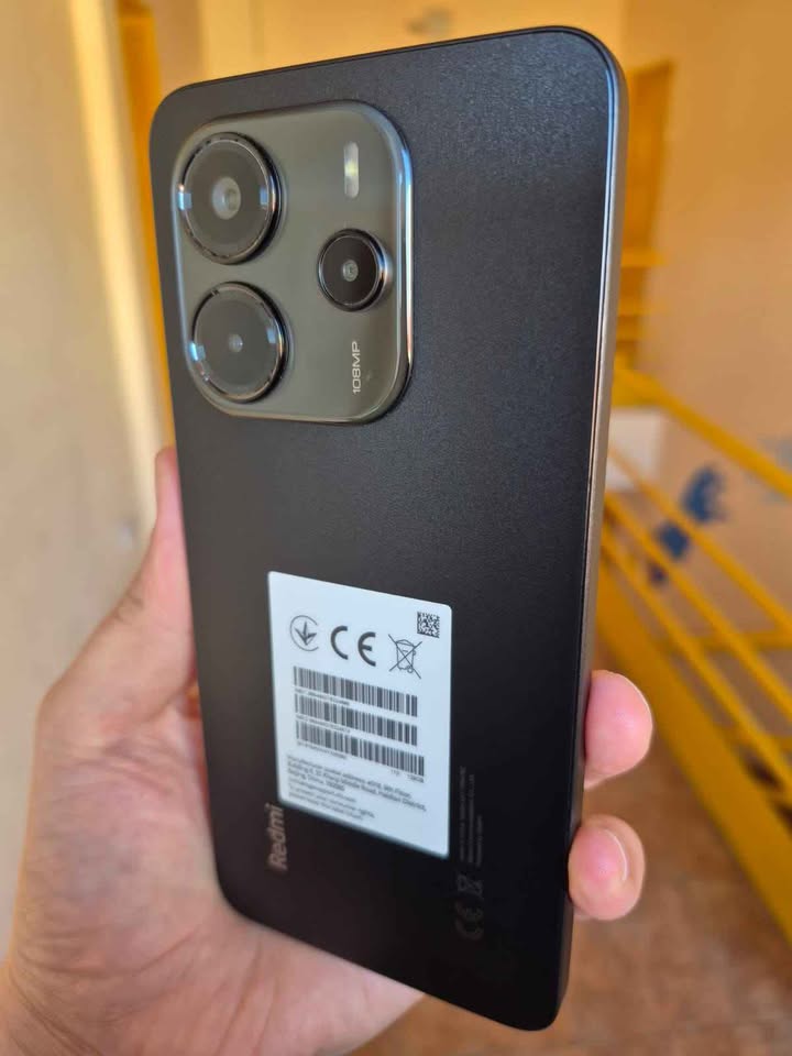 Redmi Note 14 256Gb y 8 De Ram. Libre de fabrica. Excelente estado!