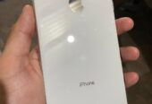 Vendo iphone libres sin detalles zona oeste punto medio a coordinar