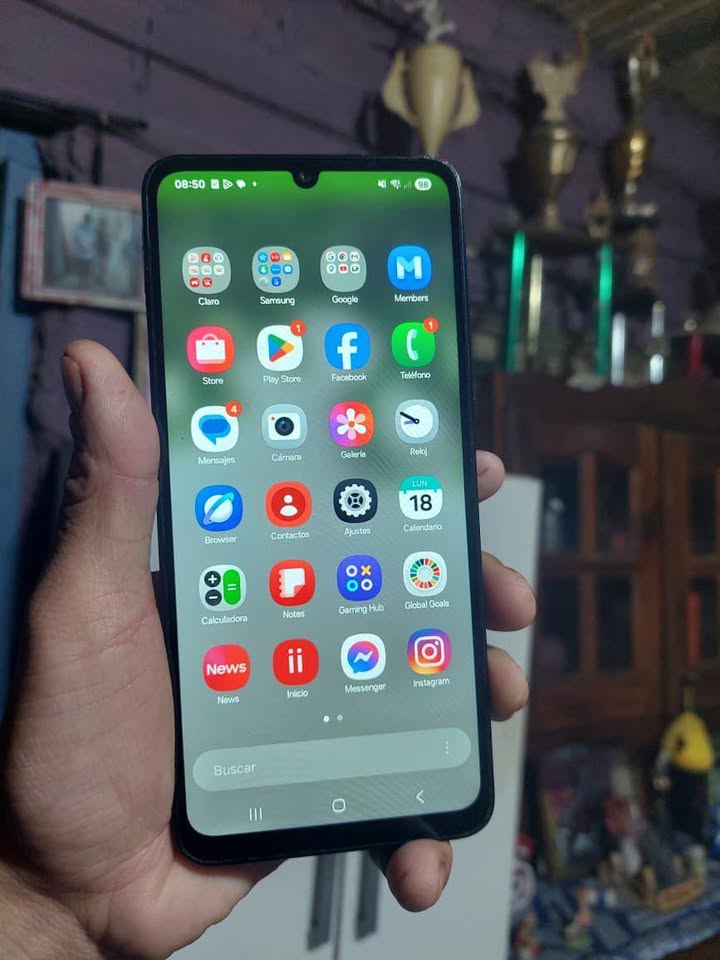 Samsung a05 impecable libre de fabrica pido 100 mil