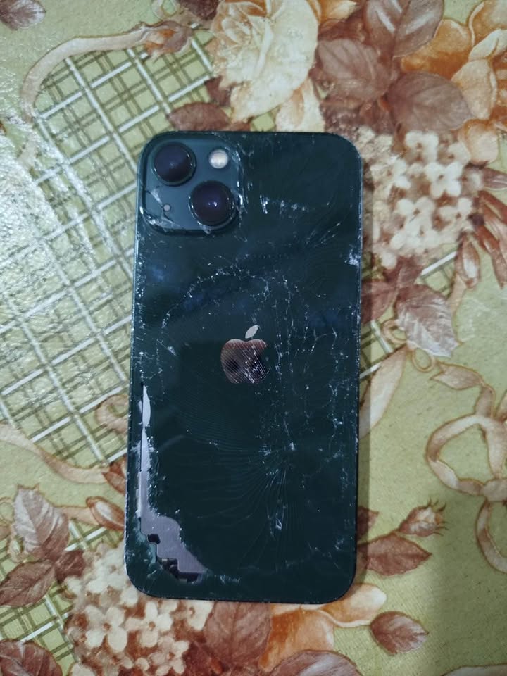 iPhone 13 PERMUTO