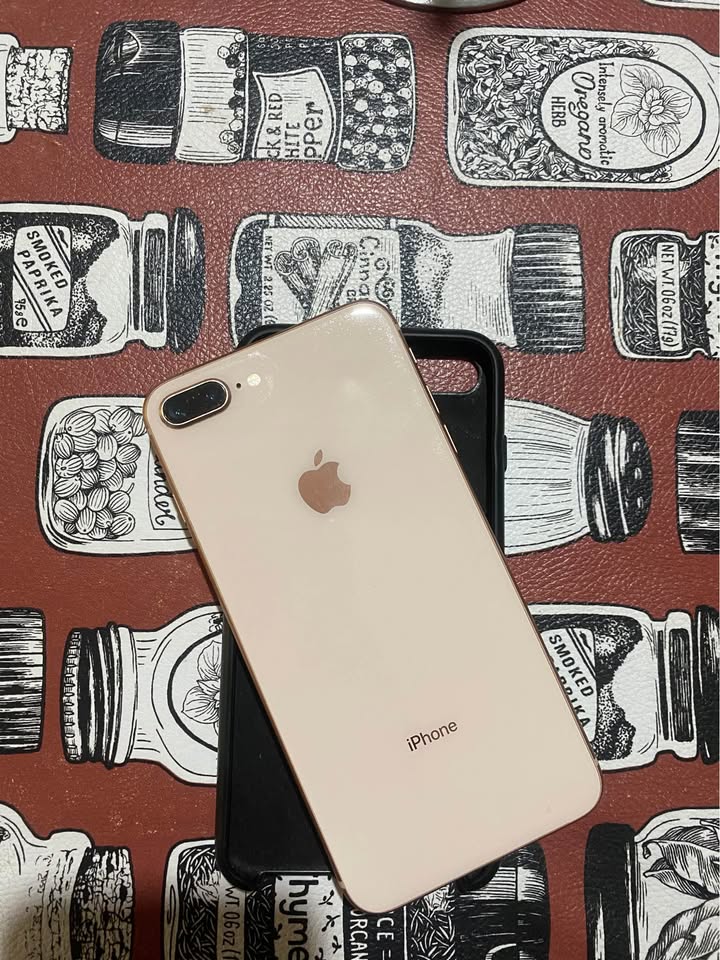 iPhone 8 Plus 64GB Liberado 99% Batería Impecable