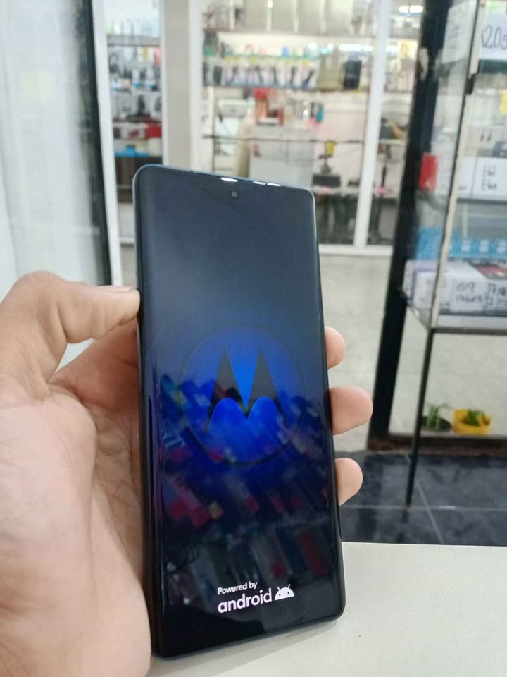 Vendo Edge 30 fusión Libre de todo Memoria 256Gb