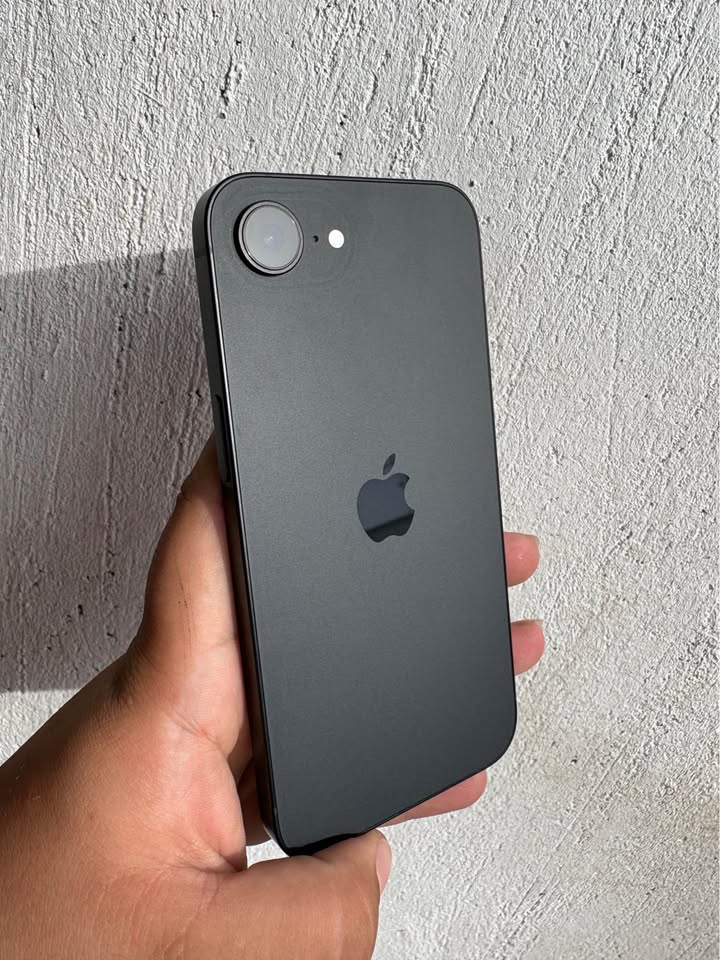 VENDO IPHONE 16e