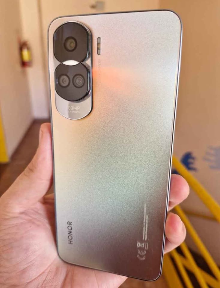 Honor 90 Lite 256Gb 8+5 De Ram. Con NFC. Libre de fabrica! Impecable estado!