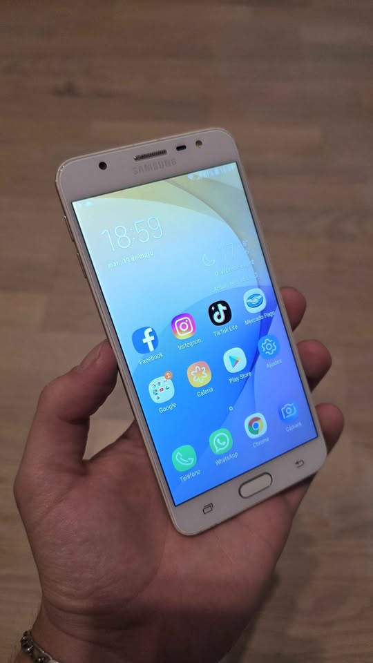 SAMSUNG GALAXY J7 PRIME LIBRE 16GB 3GB RAM ANDROID 8 EN BUENAS CONDICIONES
