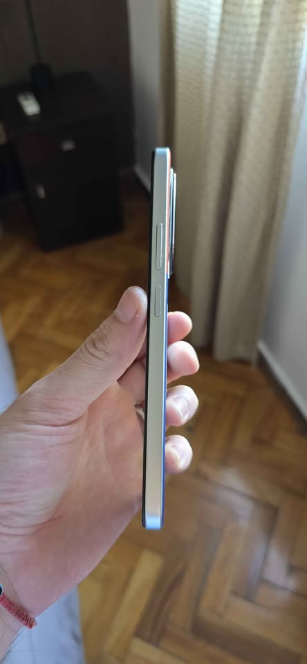 Permuto Poco M7 256/8+8 Gigas Doble chip libres de fabrica