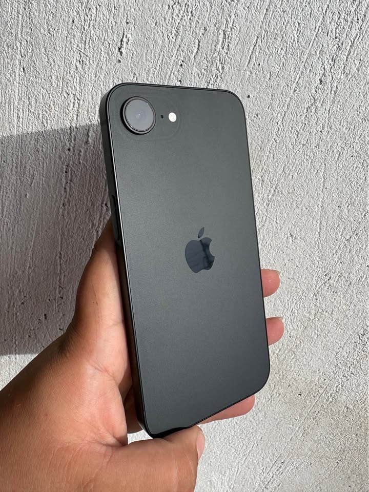 VENDO IPHONE 16e