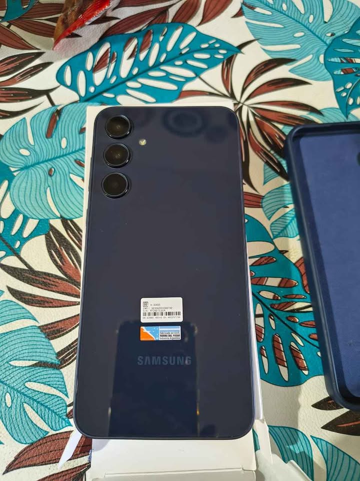 Samsung A35 128GB Libre Permutas